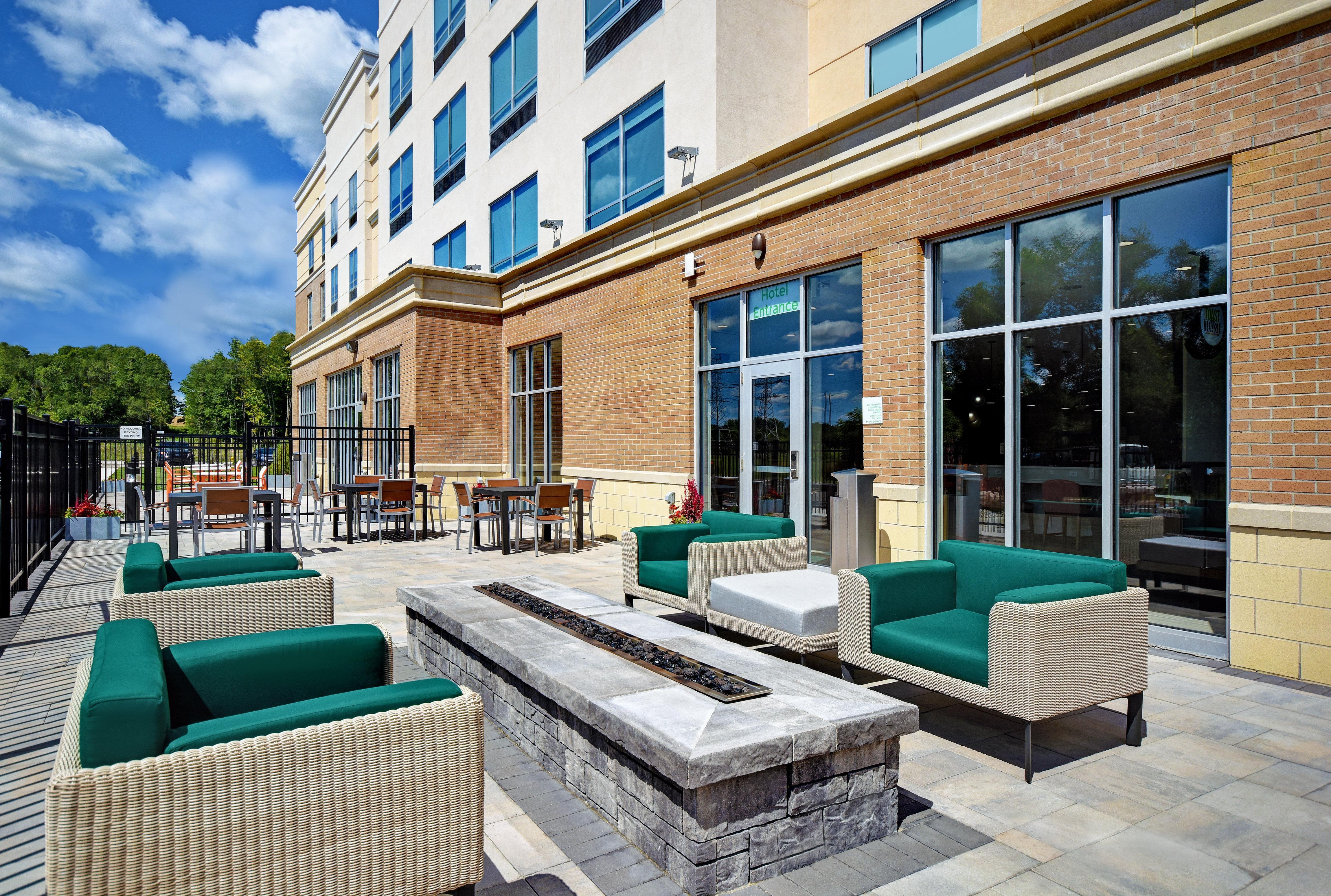 Holiday Inn Grand Rapids North - Walker, An Ihg Hotel Екстер'єр фото