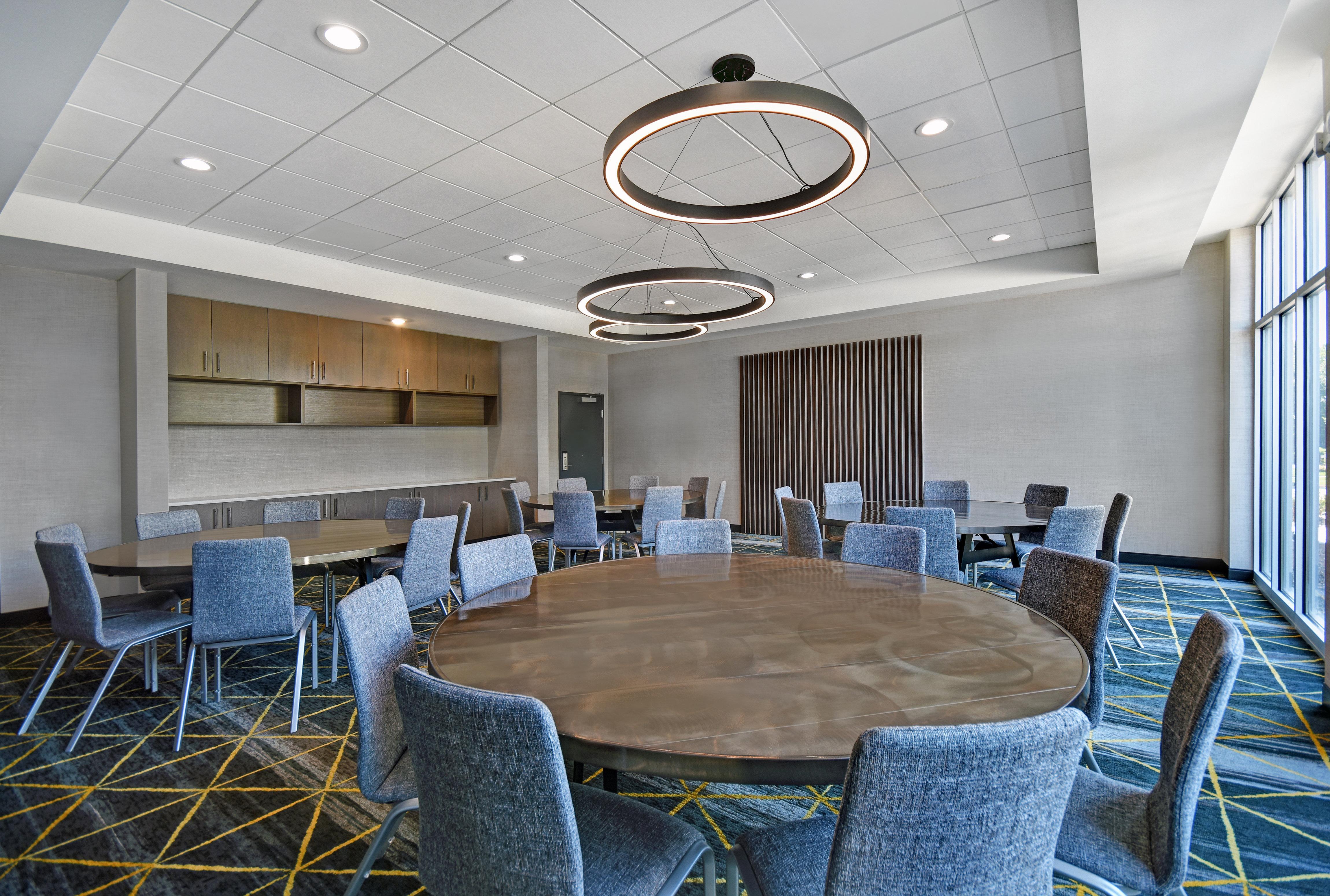 Holiday Inn Grand Rapids North - Walker, An Ihg Hotel Екстер'єр фото